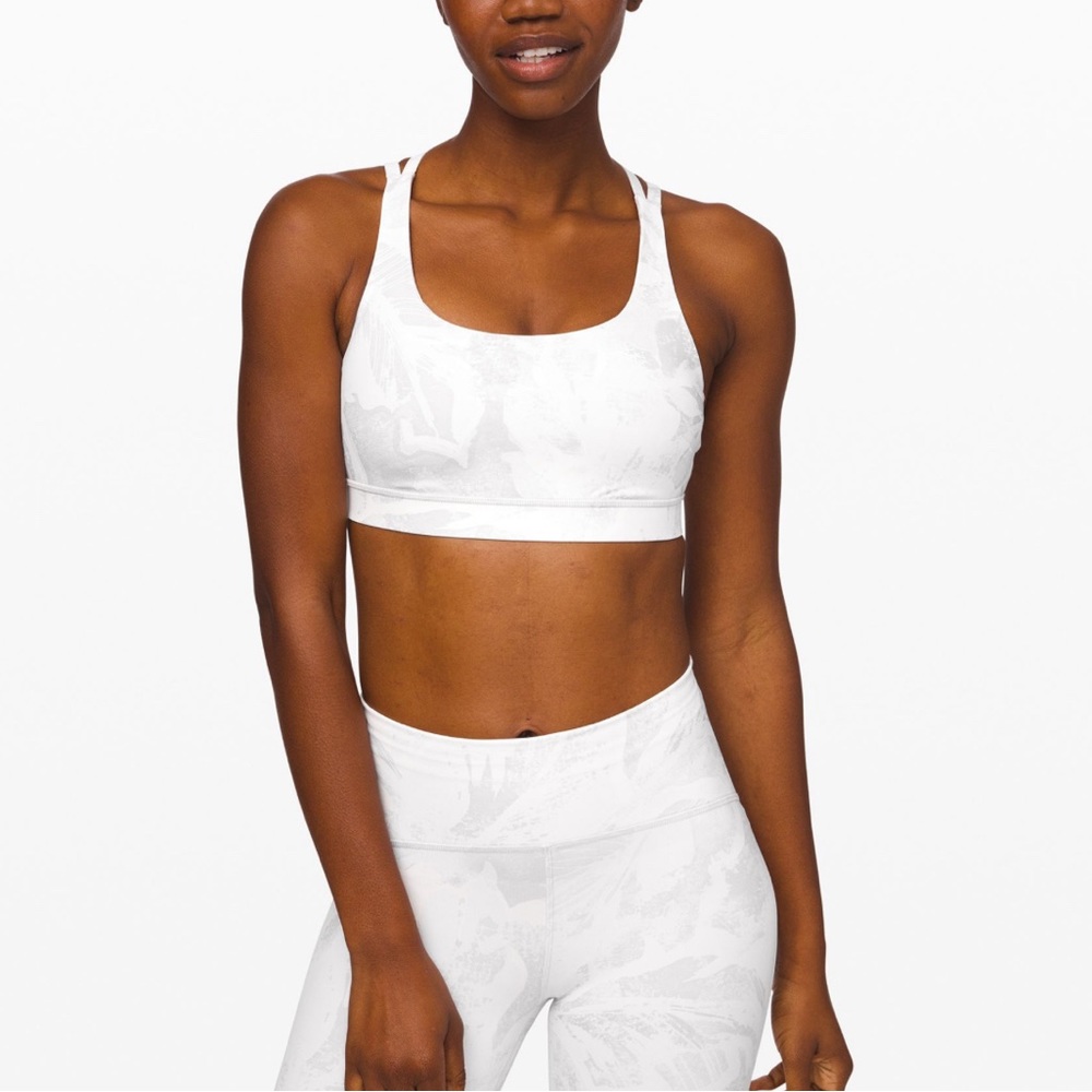 Lululemon Size 4 Energy Bra (White)